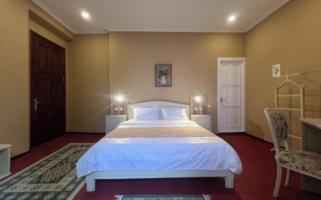 Hotel DEMI