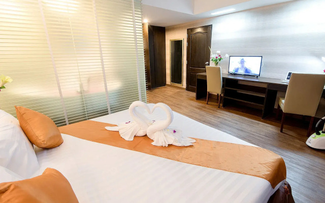 The Cotai Luxury Design Hotel
