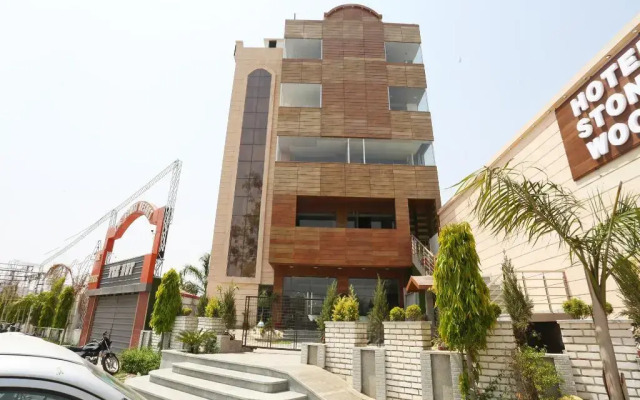 Hotel Stonewood by OYO Rooms