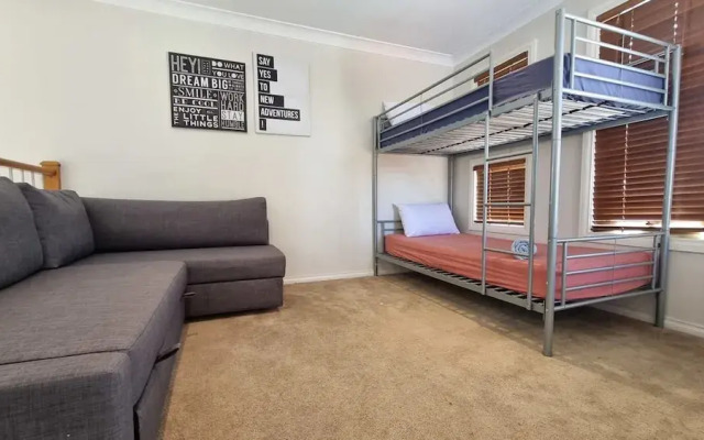 St Albans House - Spacious and Modern Home