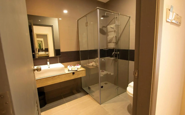 AZ Hotel & Serviced Apartments