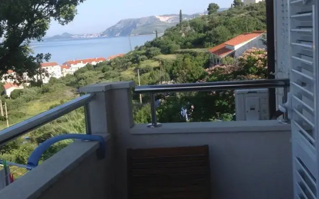 Apartment Biserka