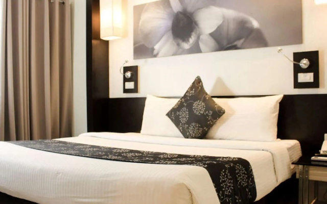 Executive Hotel