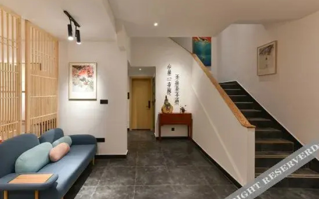Yifangyan · Courtyard Light Luxury Hostel