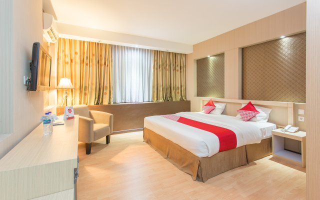OYO 663 Hotel Sejati