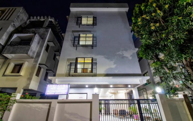 Treebo Trip Shri Guru Service Apartment