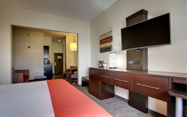 Holiday Inn Express Hotel & Suites Meridian, an IHG Hotel