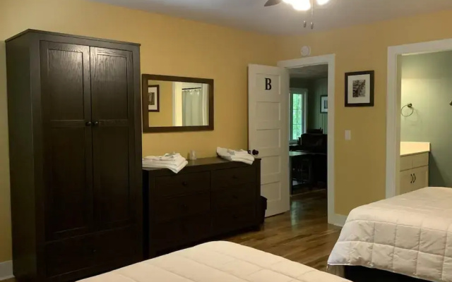 Kanuga Inn & Lodging