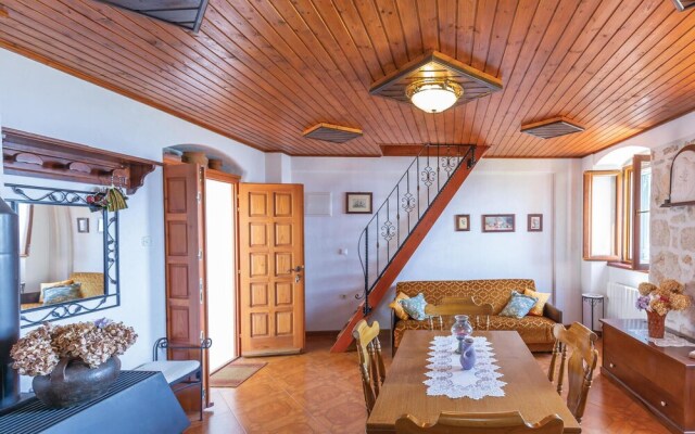 Amazing Home in Tucepi With Wifi and 2 Bedrooms
