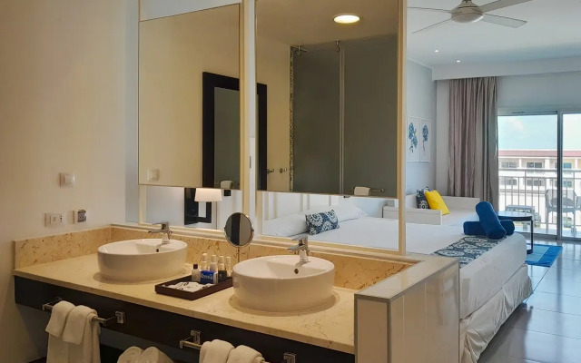 Grand Memories Holguin