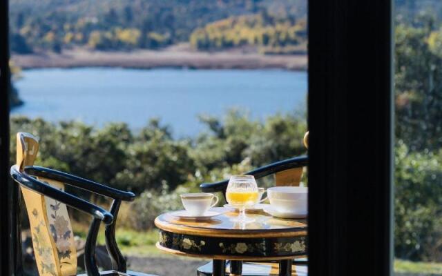 Quiet Mind Mountain Retreat