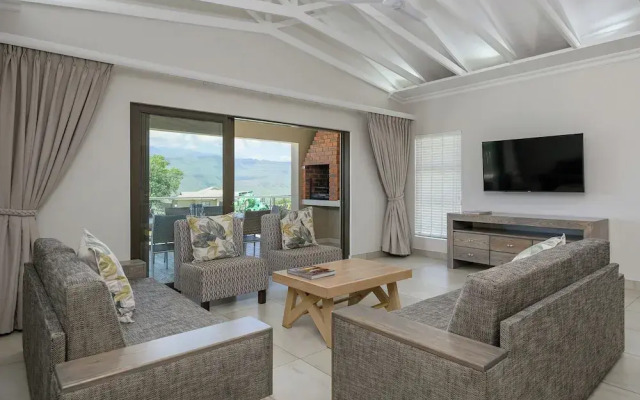 Cayley Mountain Resort