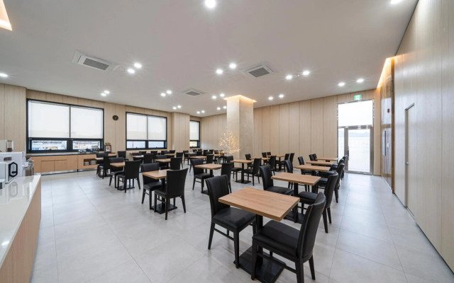 SureStay Plus Hotel by Best Western Asan