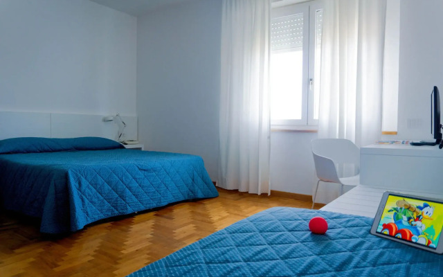 Mistral Hotel