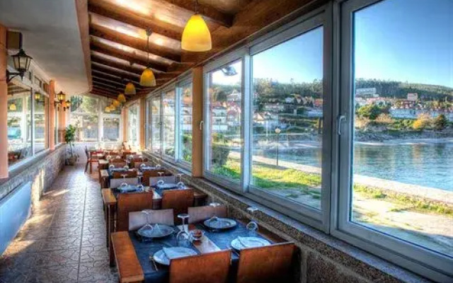 Hotel Playa de Quenxe