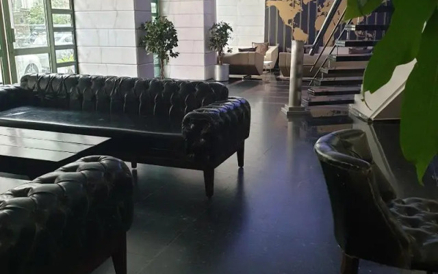 Marla Hotel
