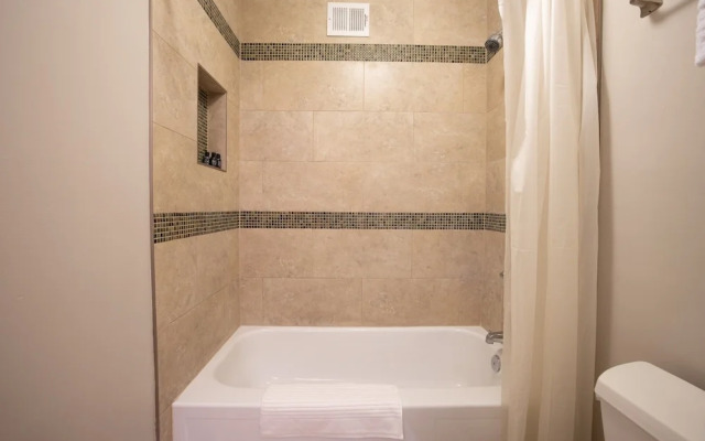 Scottsdale Miller 2 Bedroom Condo by RedAwning