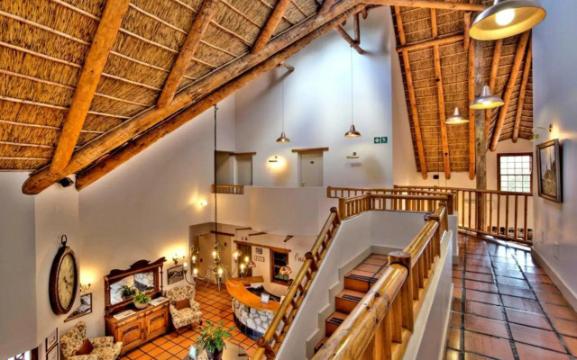 Oakhurst Hotel
