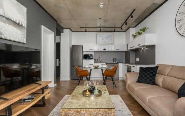 Bridgewater Studio 204