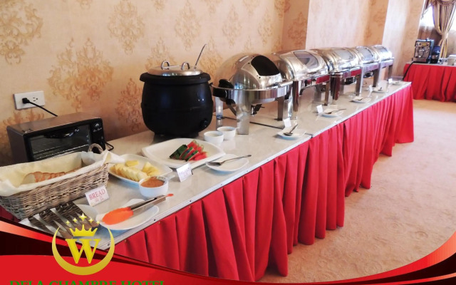 Dela Chambre Hotel