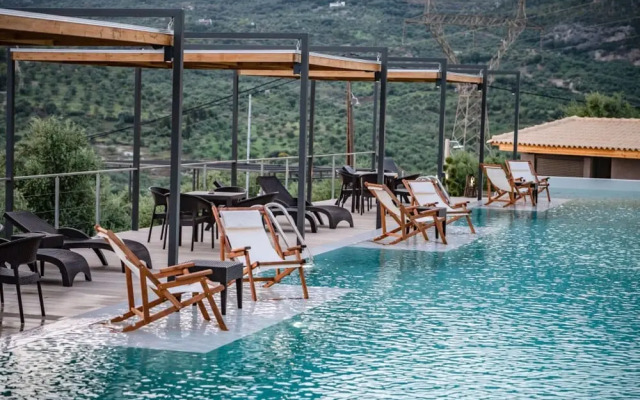 Serenity Suites Sea View 3