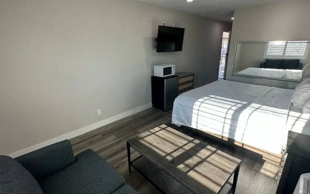 Royale Inn Motel