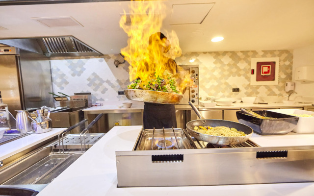 MLL Mediterranean Bay Hotel - Adults Only