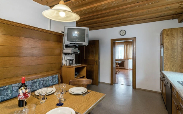 Mountain View Apartment With Sauna In Taxenbach