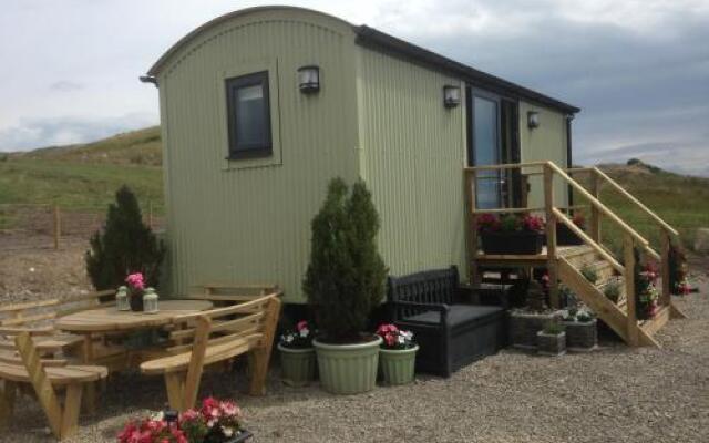Upper Gilwern Quarry Hut