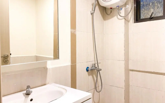 Modern Stay 2Br At Meikarta Apartment