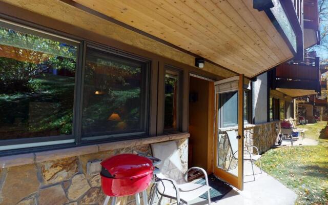 Laurelwood Condominiums Studio Deluxe Unit 401