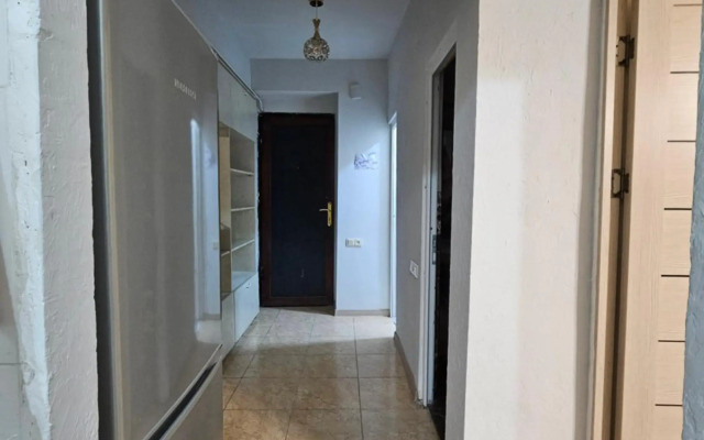 Sunny Apartment close to Erebuni mall