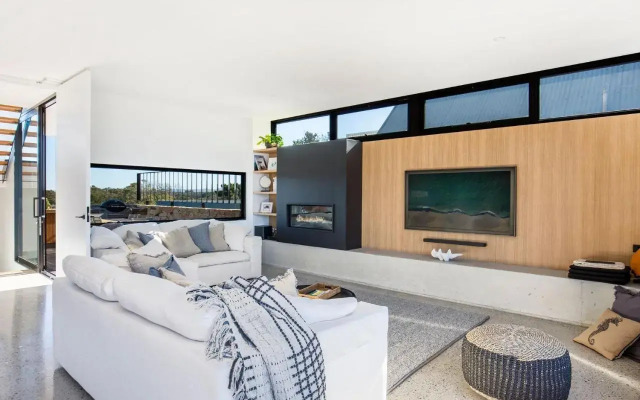 Banksia I Absolute Beachfront