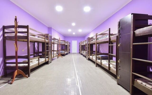 Green Hostel and Tours
