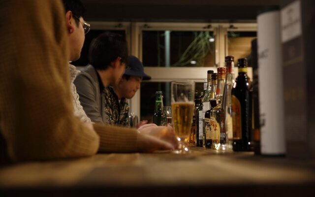 Kyou Bar Lounge & Inn