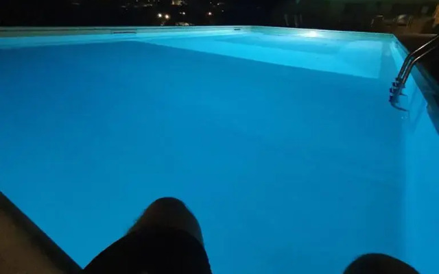 Appartamento Stropea con giardino privato e piscina