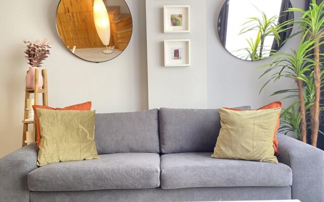 Stylish Duplex With Terrace 650 m to Galata Tower