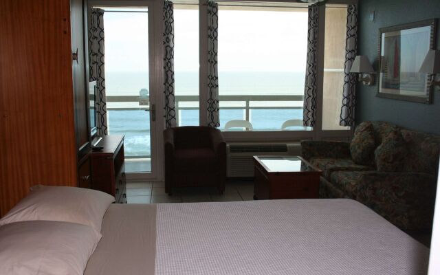 Georgian Inn Beach Club