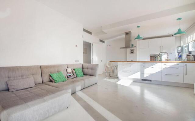 Magnificent apartment close to the beach