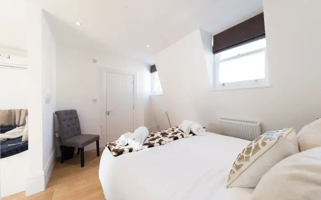 Pet-friendly Fulham Broadway Penthouse, Sw Balcony