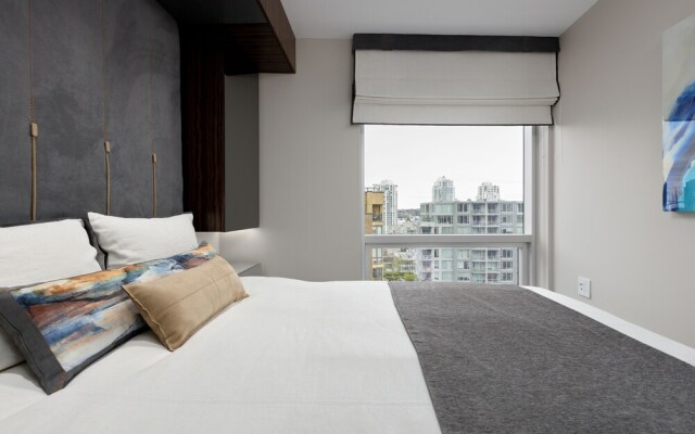 1111 Richards - 1407