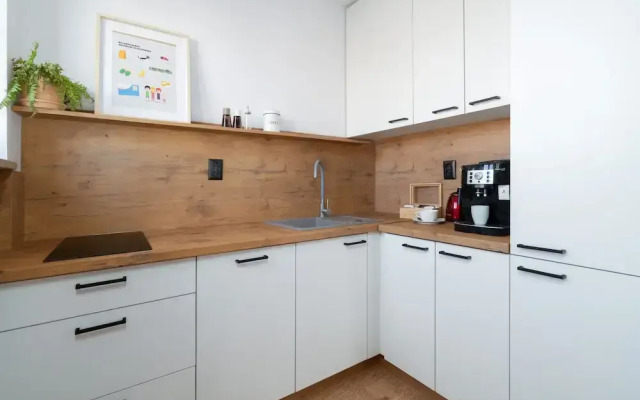 Kościelna Apartment Poznań by Renters