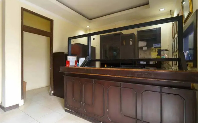 RedDoorz @ Dwipa Wisata Hotel