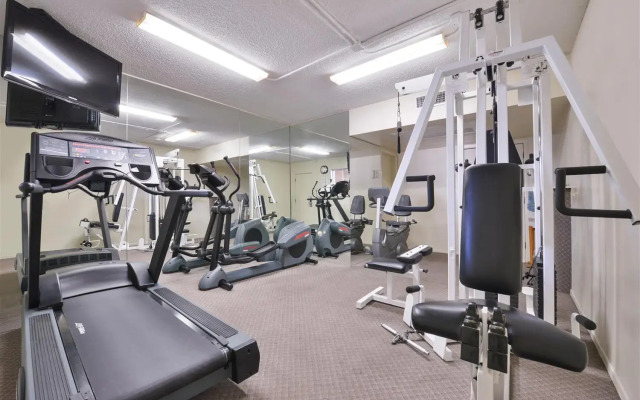 Best Western Plus King's Inn & Suites