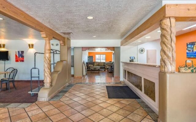 Motel 6 Santa Fe Central