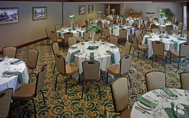 Hampton Inn & Suites Youngstown-Canfield