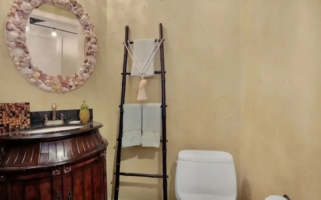 Hideaway Beach Penthouse 0 Beachfront, Gated Community, And Luxurious! 3 Bedroom Home by RedAwning