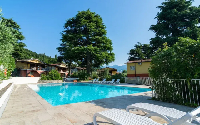 Luxury Holiday Home in Manerba del Garda near Lake