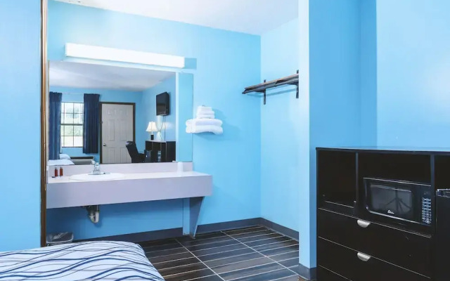 Sky-Palace Inn & Suites Wellington