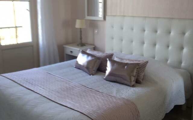 Enticing Holiday Home in Tulle with Garden